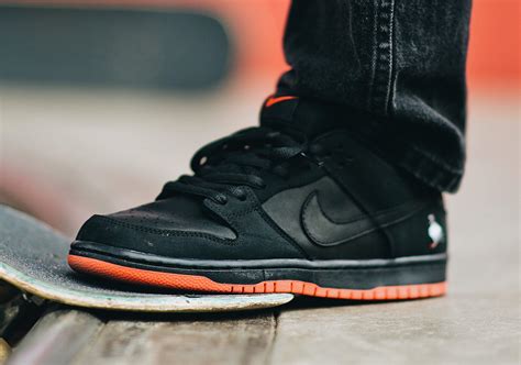 nike sb dunk low pro qs the black pigeon|pigeon sb dunk price.